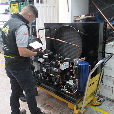 MANTENIMIENTO Y SERVICIO TÉCNICO